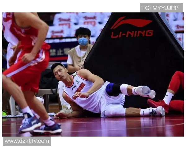 列日队与瓦雷赫姆队激战正酣精彩对决引发球迷热情期待