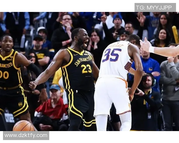 勇士与尼克斯激战正酣直播盛况不容错过精彩瞬间尽在其中