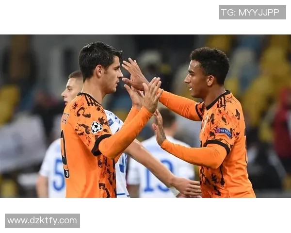 弗洛西与尤文的激烈对决揭示意甲新格局的潜力与挑战 弗洛西与尤文的激烈对决揭示意甲新格局的潜力与挑战