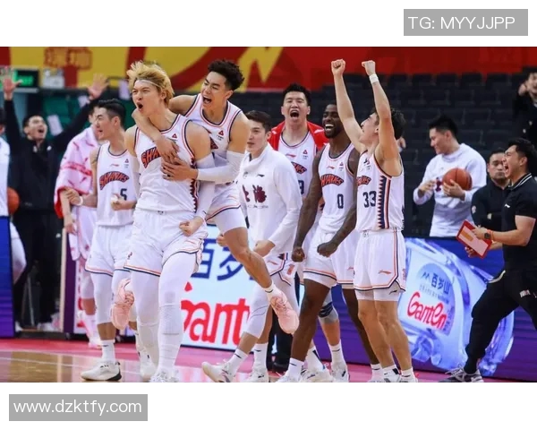 新疆队与辽宁队激战正酣争夺季后赛席位的关键对决即将上演