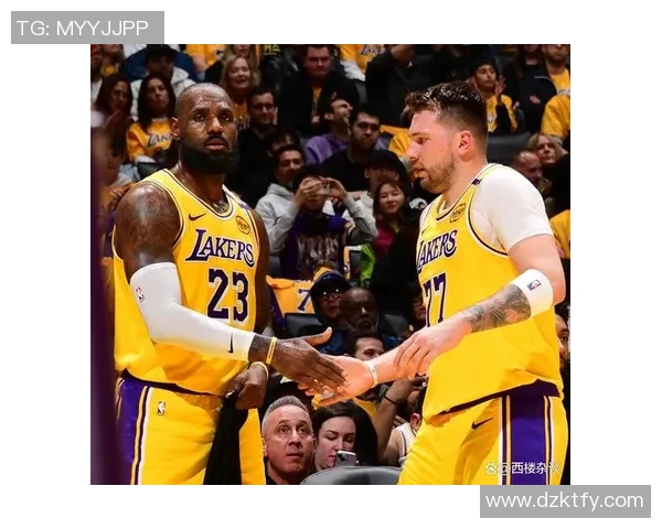 湖人对阵爵士精彩赛事中文回放全程回顾与分析