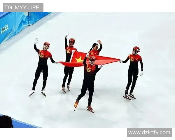 重庆滑板队的团队协作之道：滑板巨献背后的默契与激情