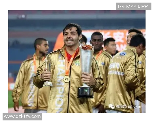 重庆足球队杯赛表现分析与比赛经验总结