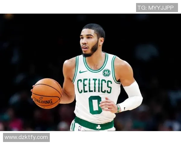 杰森塔图姆如何在NBA赛场上展现领袖风范与超强实力